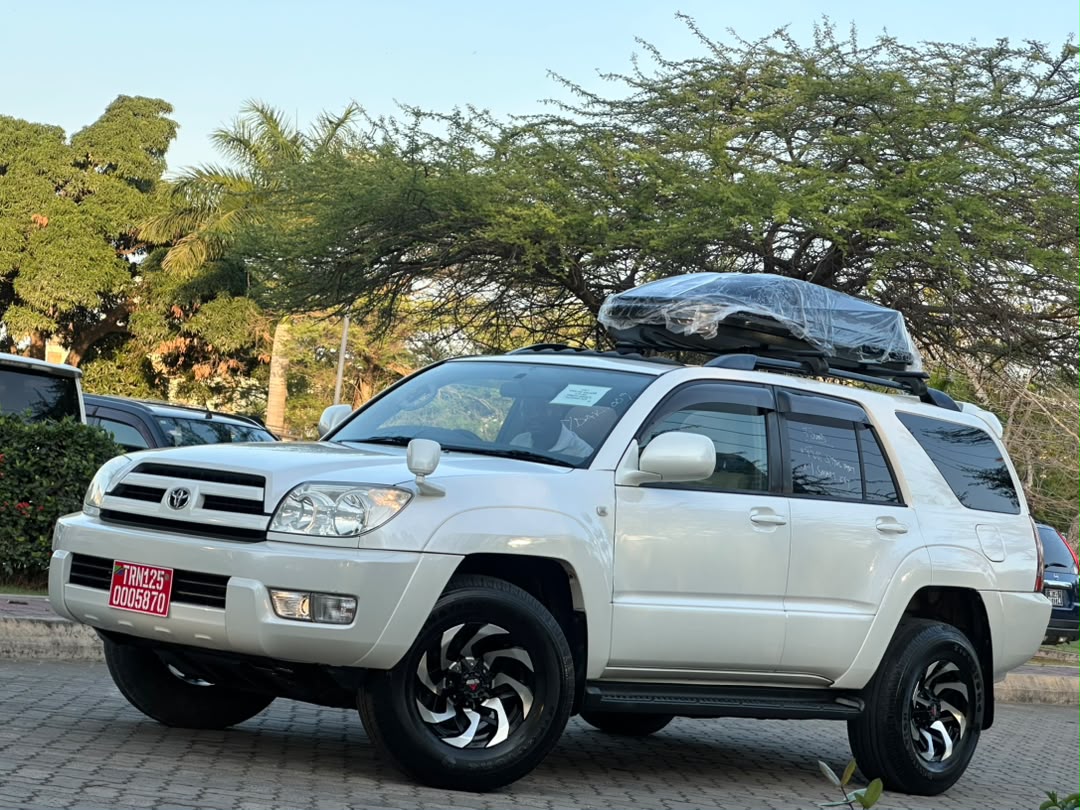 TOYOTA HILUX SURF thumbnail 3
